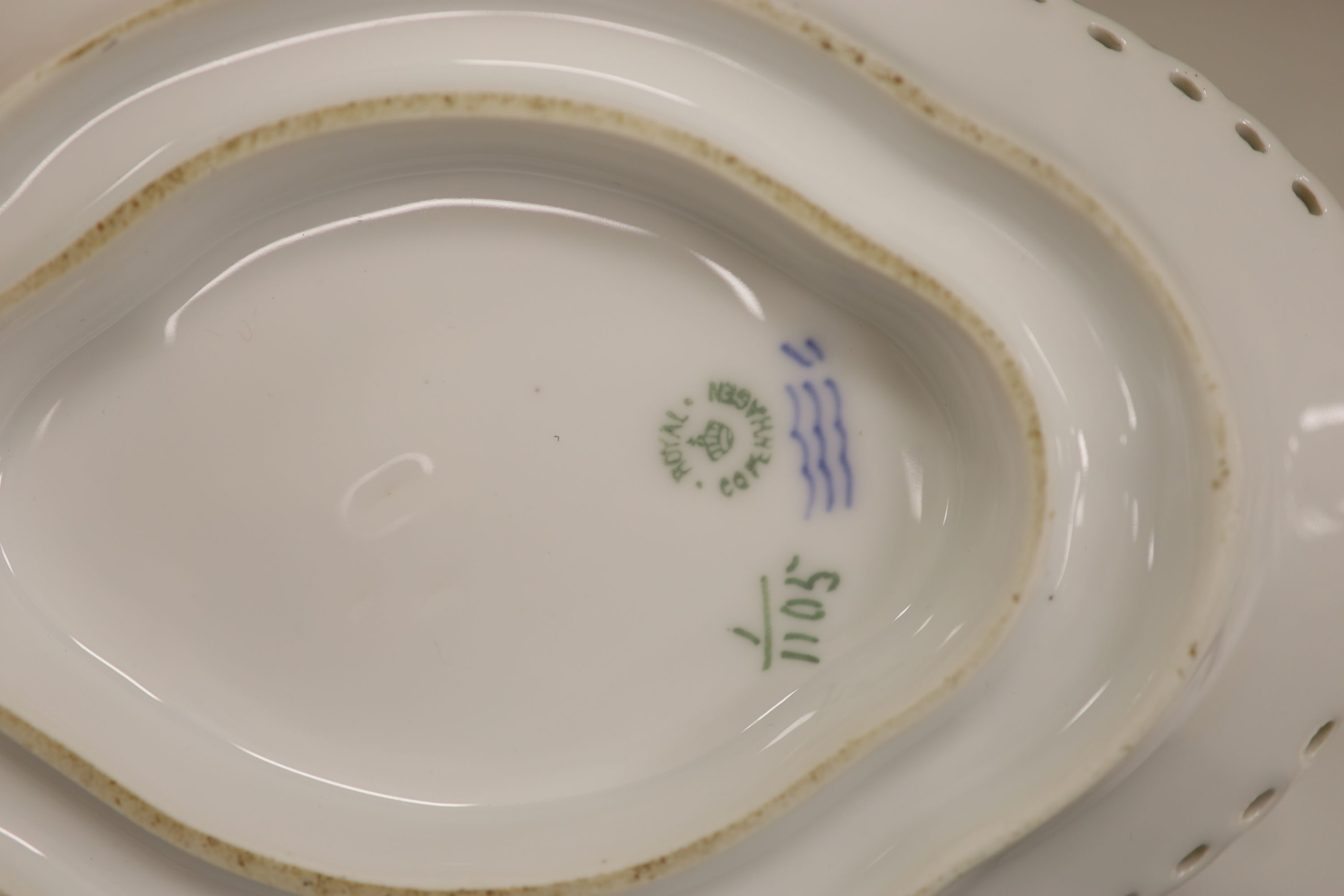 A Royal Copenhagen onion pattern part dinner service